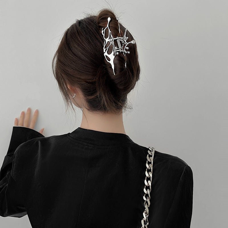 Edgy Metal Claw Clip for Thick Hair – Stylish & Durable Hair Accessory